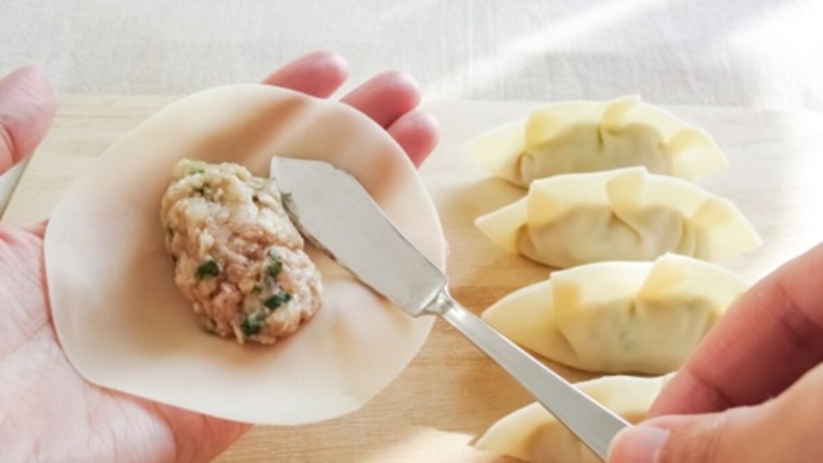 ハナタカ ギョウザ専門店が教える 餃子皮の包み方 と 焼き方 12月26日 凛とした暮らし 凛々と