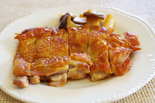 モモ 焼き 鶏 パリパリ 皮パリパリ、身はジューシー。プロが鶏肉の焼き方教えるよ。