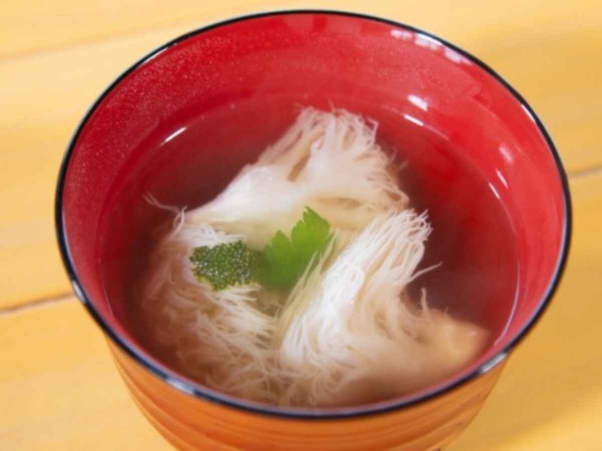 【青空レストラン】ヤマブシタケのお吸い物の作り方｜とび色舞茸のレシピ（山形県最上郡鮭川村） | 凛とした暮らし〜凛々と〜