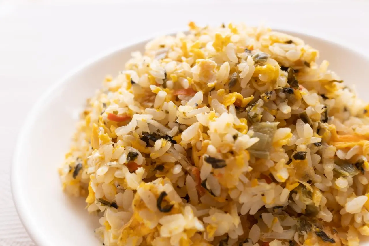 ウワサのお客さま】ごろごろ牛タン高菜チャーハンの作り方